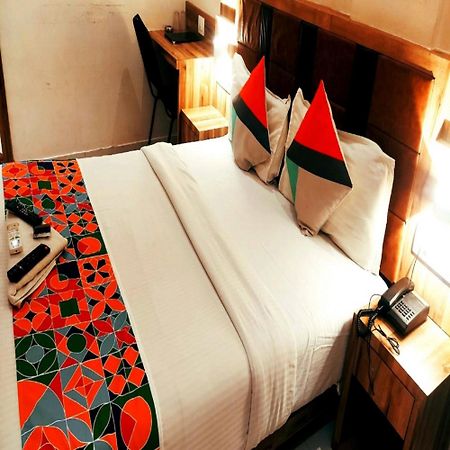 Gateway Inn Mumbai Exterior photo